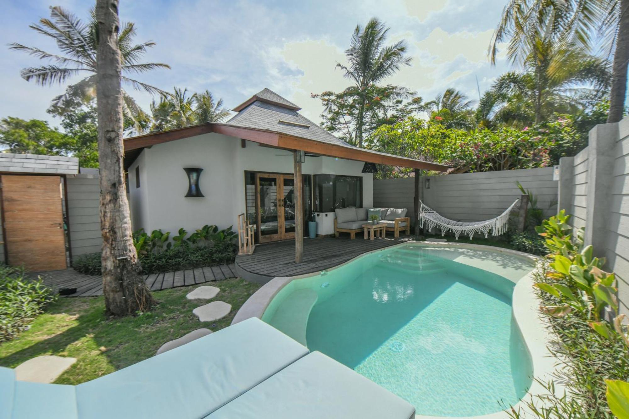 Belukar Villas Гили Траванган Экстерьер фото