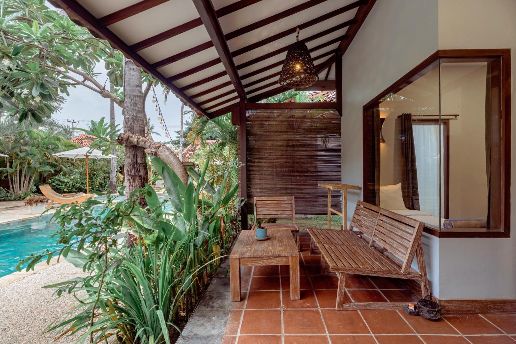 Belukar Villas Гили Траванган Экстерьер фото
